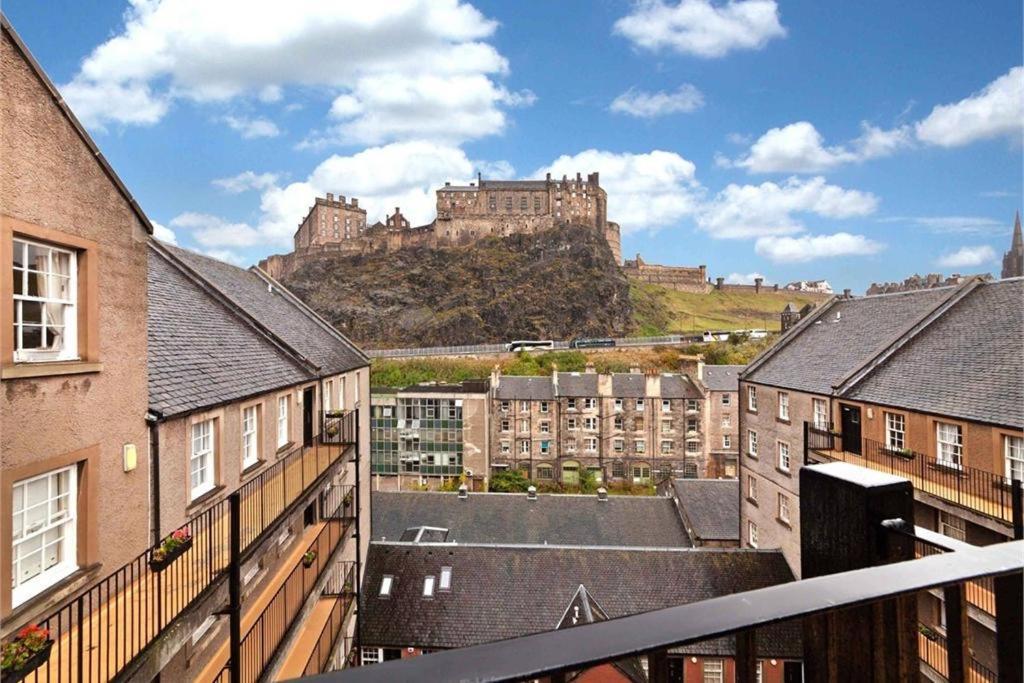 Castle Vista, Grassmarket Apartment Edimburgo Esterno foto